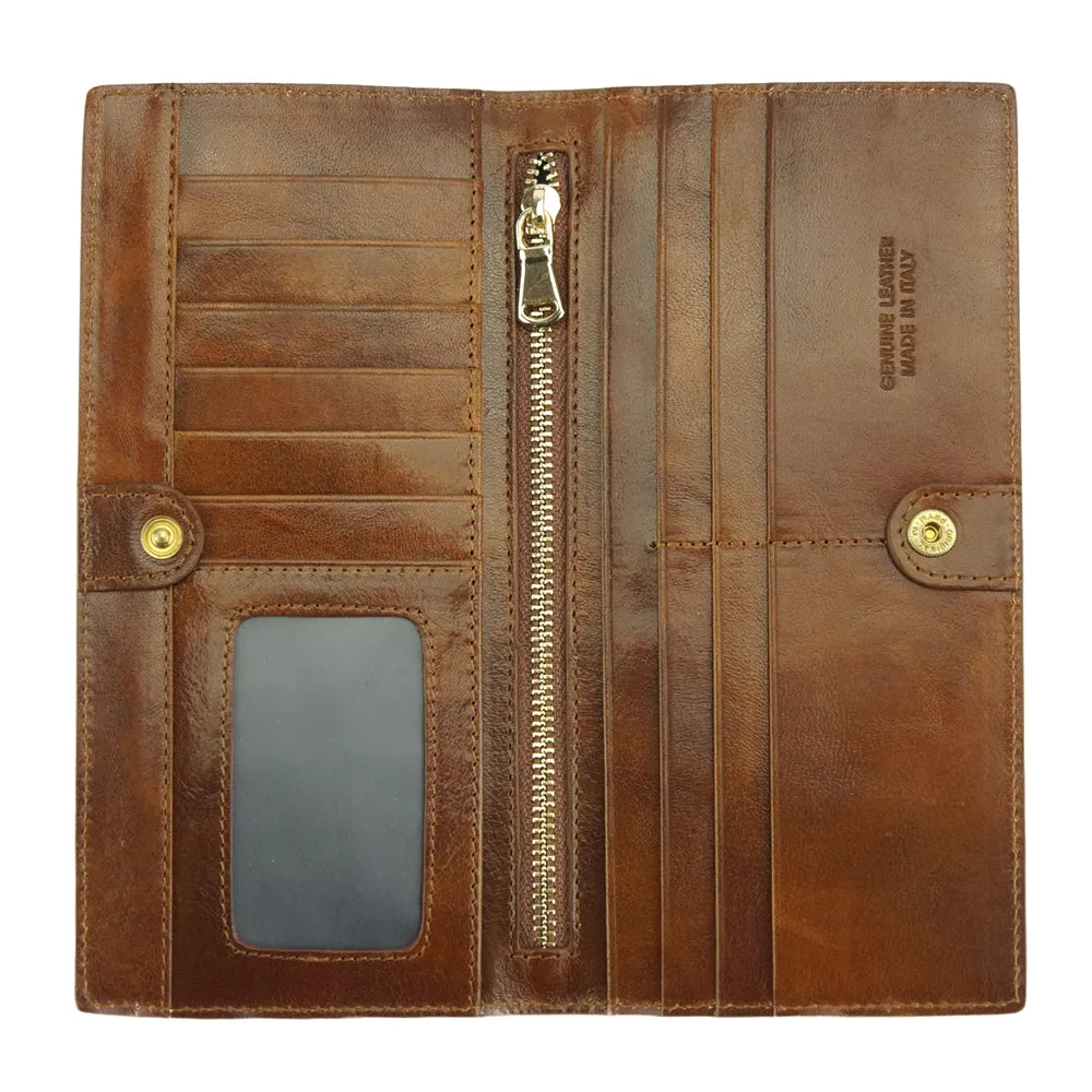 Bernardo V Wallet in cow leather
