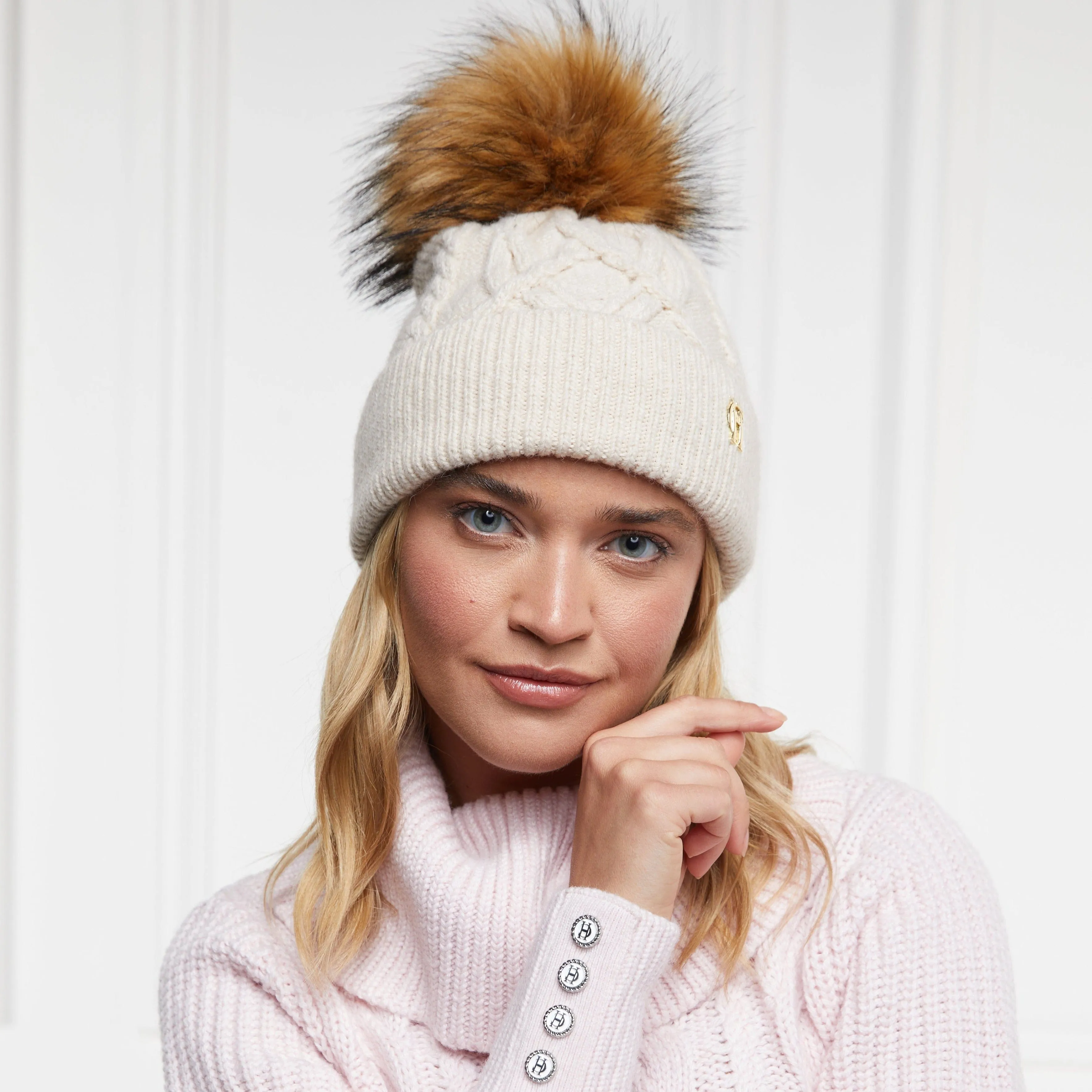 Holland Cooper Cortina Bobble Hat in Cream