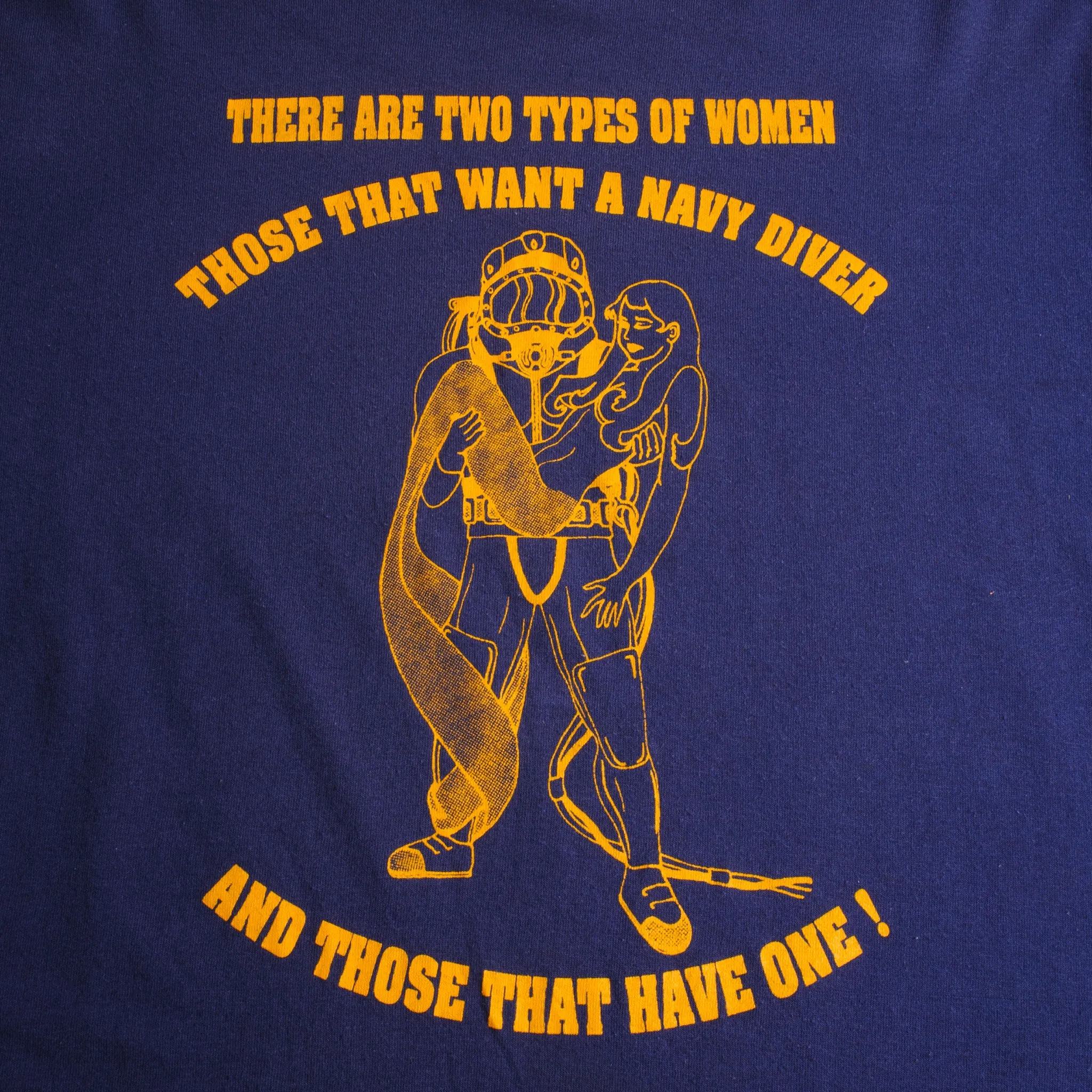 VINTAGE USN US NAVY DEEP SEA DIVERS TEE SHIRT SIZE XL