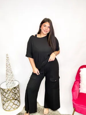 Wide Stride Cargo Pants in Black - Reg/Curvy - FINAL SALE